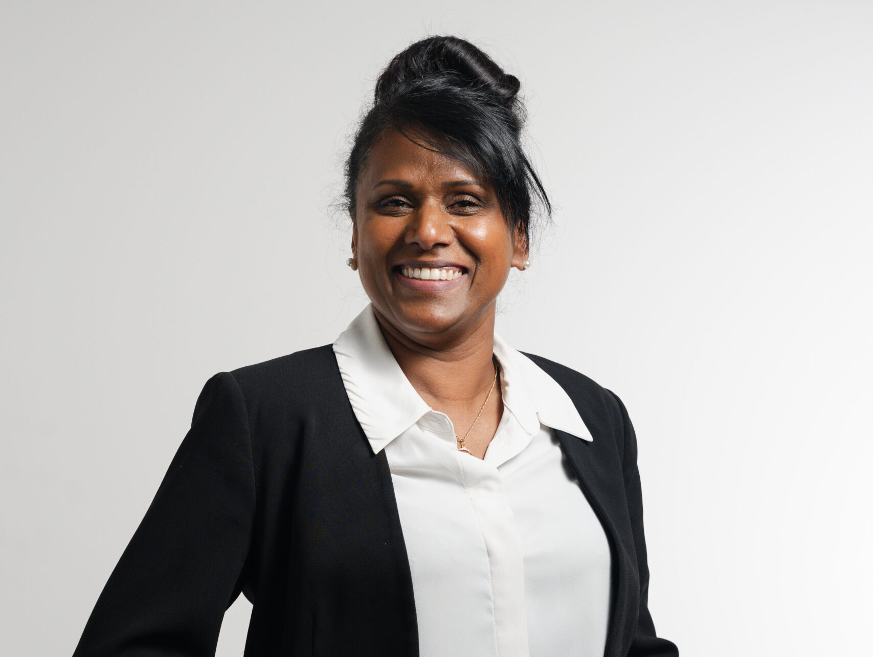 Shiamalie Mihidukulasury